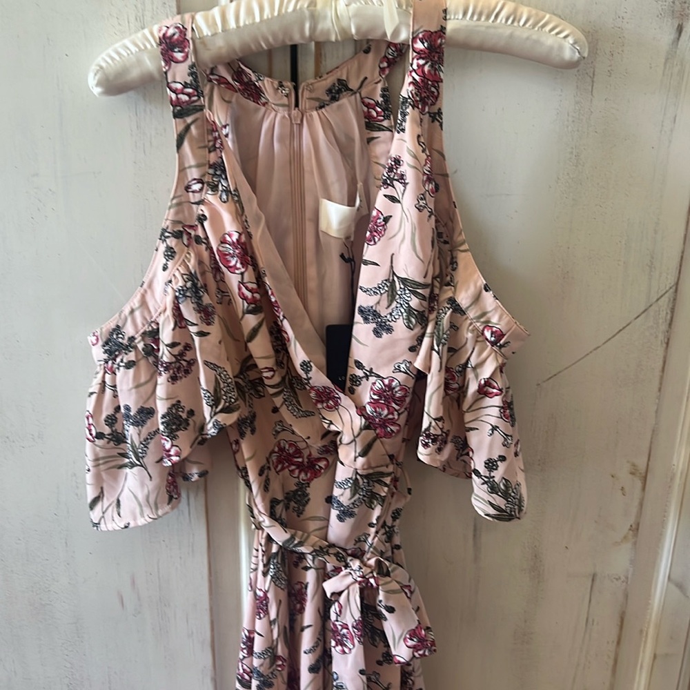 JOA LA Floral cut out shoulder wrap style dress